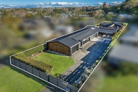 Photo of property in 18 Glengarry Avenue, Manly, Whangaparaoa, 0930