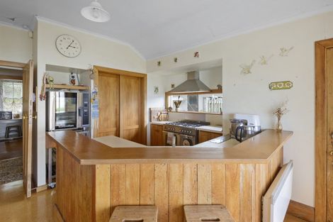 Photo of property in 575 Summit Road, Heathcote Valley, Christchurch, 8081