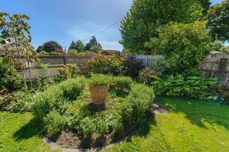 Photo of property in 27 Bond Street, Marton, 4710