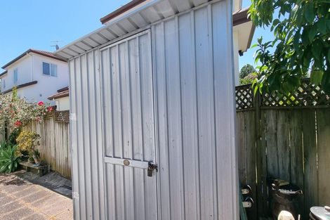 Photo of property in 2/14 Becroft Drive, Forrest Hill, Auckland, 0620