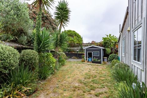 Photo of property in 11b Frimley Terrace, Waikanae Beach, Waikanae, 5036