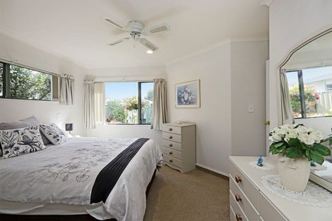 Photo of property in 3 Aintree Place, Taradale, Napier, 4112