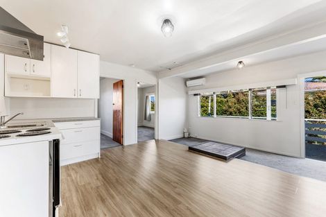 Photo of property in 7 Tiri Road, Manly, Whangaparaoa, 0930