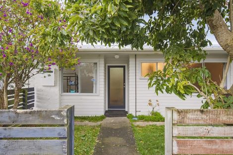 Photo of property in 16b Buckley Grove, Paraparaumu, 5032