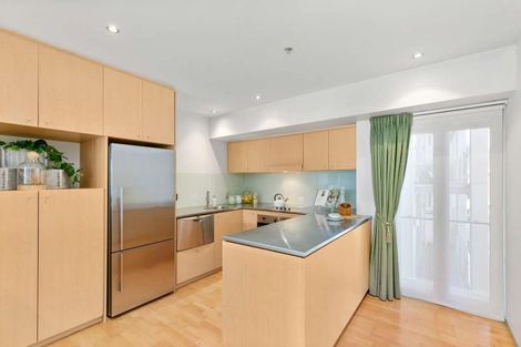 Photo of property in Sanctum Apartment, 10 Ebor Street, Te Aro, Wellington, 6011