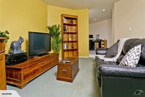 Photo of property in 16 Bluebird Crescent, Unsworth Heights, Auckland, 0632