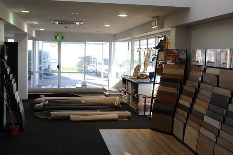 Photo of property in 240 Devon Street West, New Plymouth, 4310