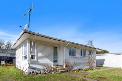 Photo of property in 17 Maria Place, Turangi, 3334