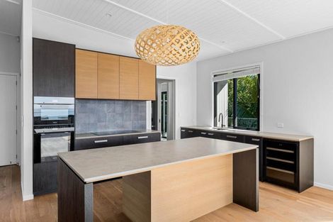 Photo of property in 102 Vipond Road, Stanmore Bay, Whangaparaoa, 0932