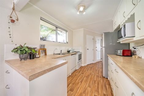 Photo of property in 22 Gemstone Drive, Birchville, Upper Hutt, 5018
