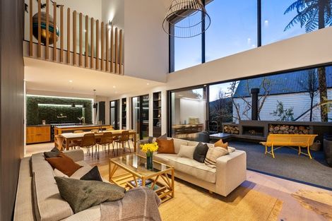Photo of property in 14 Lochiel Road, Khandallah, Wellington, 6035