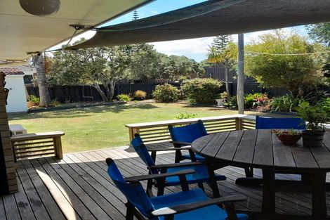 Photo of property in 1/2 Wahanui Walk, Ruakaka, 0116