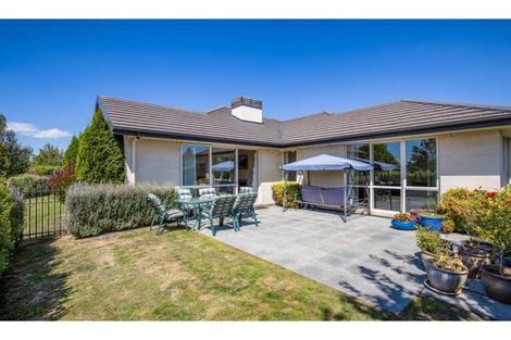 Photo of property in 4 Bernice Crescent, Yaldhurst, Christchurch, 8042