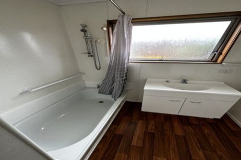 Photo of property in 1/163 View Road, Sunnyvale, Auckland, 0612