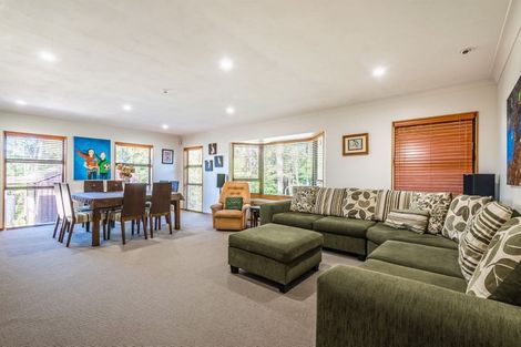 Photo of property in 34 Kereru Grove, Greenhithe, Auckland, 0632