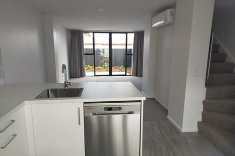 Photo of property in 16 Fairfield Avenue, Addington, Christchurch, 8024