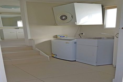 Photo of property in 8a Matama Road, Glen Eden, Auckland, 0602