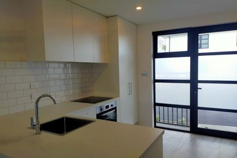 Photo of property in 16 Fairfield Avenue, Addington, Christchurch, 8024