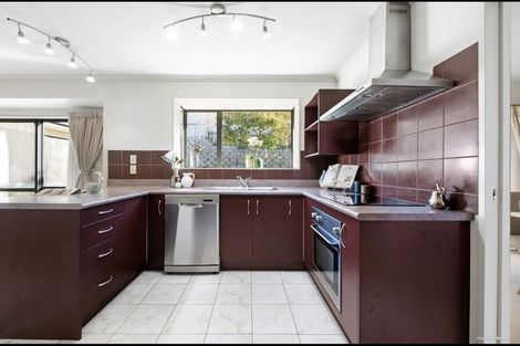 Photo of property in 10 Annamoe Place, East Tamaki, Auckland, 2013