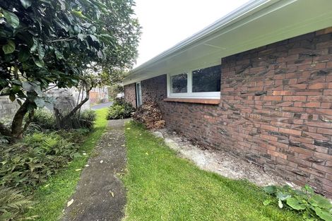 Photo of property in 4 Sunnypark Avenue, Rosehill, Papakura, 2113