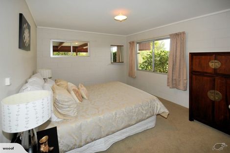Photo of property in 2/29 Sealy Road, Torbay, Auckland, 0630