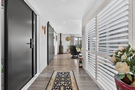 Photo of property in 25 Mill Grove, Clareville, Carterton, 5713