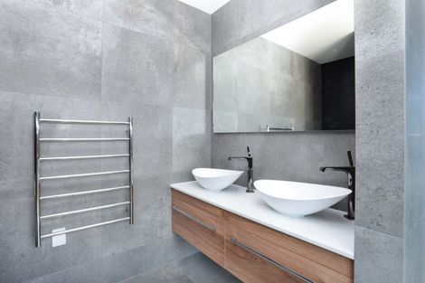 Photo of property in 13 Akitu Rise, Wanaka, 9305