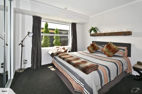 Photo of property in 5 Gosling Crescent, Halswell, Christchurch, 8025