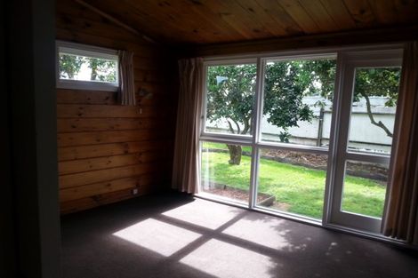 Photo of property in 7 Sunnypark Avenue, Rosehill, Papakura, 2113