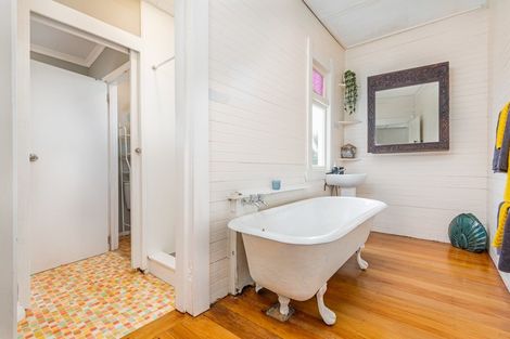 Photo of property in 12 Gordon Street, Woodville, 4920