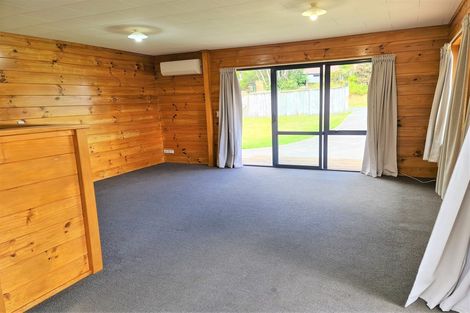 Photo of property in 142 Arawhata Road, Paraparaumu, 5032