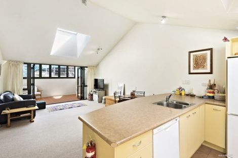 Photo of property in Courtenay Mews Apartments, 18/14 Alpha Street, Te Aro, Wellington, 6011