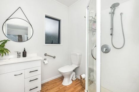 Photo of property in 3a Domain Road, Weymouth, Auckland, 2103