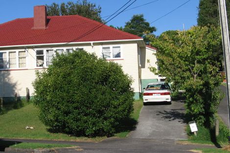 Photo of property in 25 Craigbank Avenue, New Lynn, Auckland, 0600