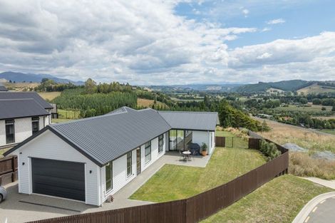 Photo of property in 67 Katania Heights, Brightwater, 7022