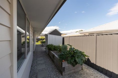 Photo of property in 23 Myles Way, Lower Shotover, Queenstown, 9304