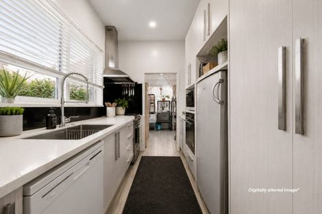 Photo of property in 69 Ferguson Street, Manurewa East, Auckland, 2102