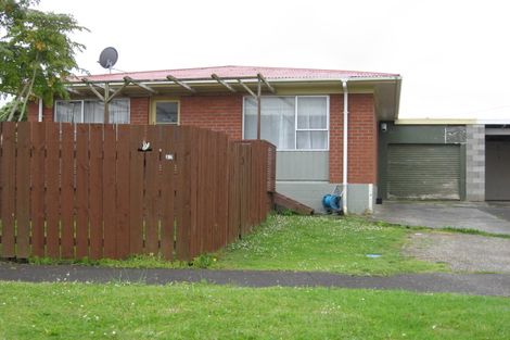 Photo of property in 2/1 Kiekie Road, Mangere Bridge, Auckland, 2022