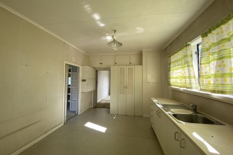 Photo of property in 16 Nicholson Avenue, Papatoetoe, Auckland, 2025
