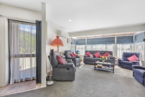 Photo of property in 58 York Street, Picton, 7220