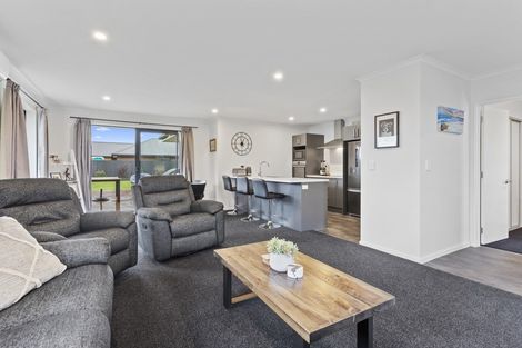 Photo of property in 62 Petries Road, Woodend, 7610