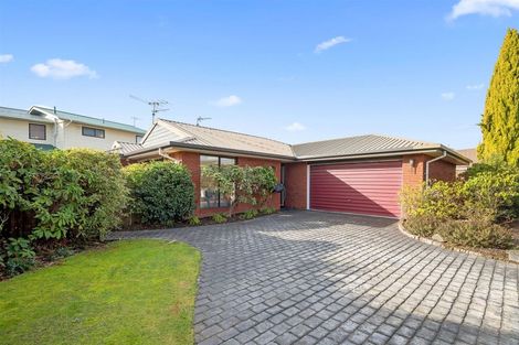 Photo of property in 2/32 Cotswold Avenue, Bishopdale, Christchurch, 8053