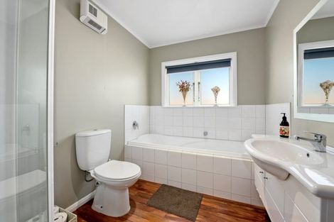 Photo of property in 30 John Street, Trentham, Upper Hutt, 5018