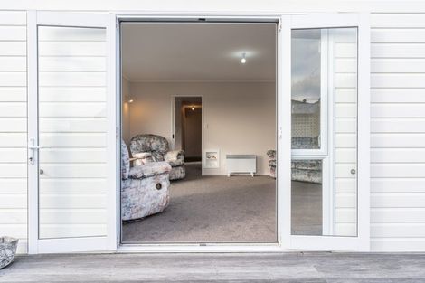 Photo of property in 63 Pikarere Street, Titahi Bay, Porirua, 5022