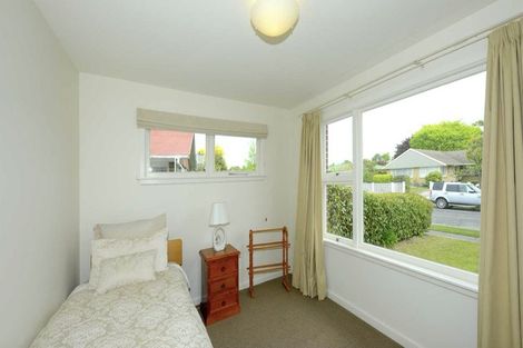 Photo of property in 12 Longmuir Street, Ilam, Christchurch, 8041