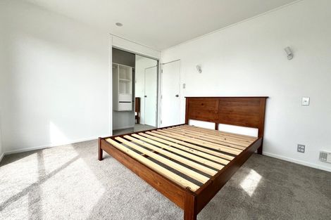 Photo of property in 2/612 Beach Road, Browns Bay, Auckland, 0630