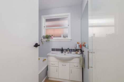 Photo of property in 25 Lake Terrace Road, Burwood, Christchurch, 8061