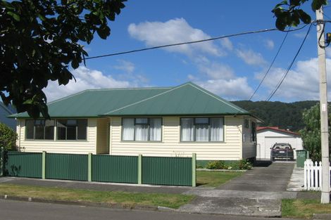 Photo of property in 43 Thackeray Street, Trentham, Upper Hutt, 5018
