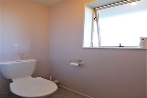 Photo of property in 21 Ellesmere Place, Oceanview, Timaru, 7910