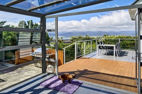 Photo of property in 102 Homebush Road, Khandallah, Wellington, 6035